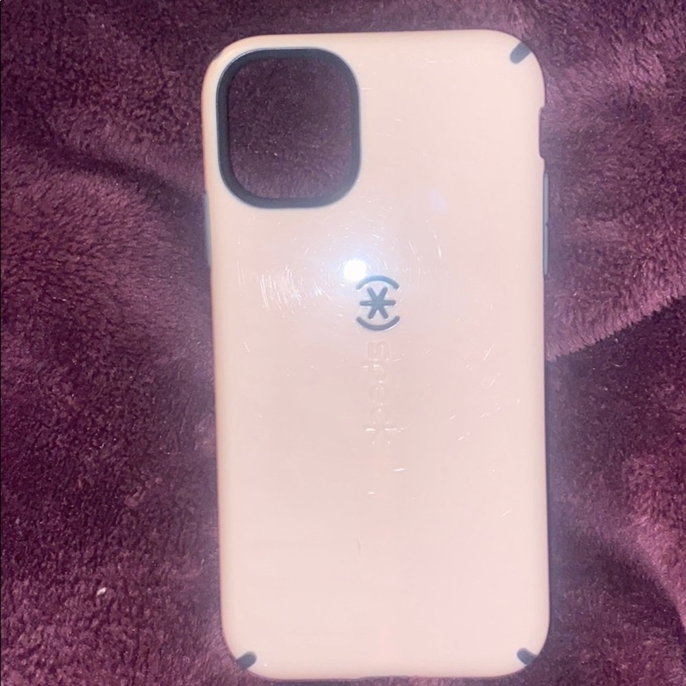 Speck IPhone 11 case